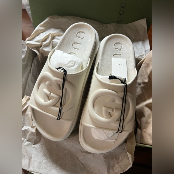 New Gucci GG double G interlock G rubber platform off white slides sandals - Picture 9 of 10
